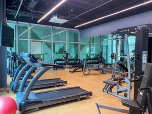 Fitness facility - Modern and homely Condo in Shaw Boulevard with WiFi, fitness room (Mandaluyong)