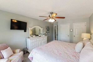 1 dormitorio, tabla de planchar con plancha, wifi gratis y ropa de cama