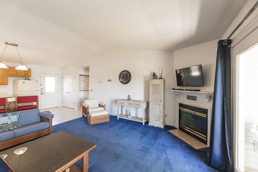 One Bedroom Harbor View Condo - Kentucky Lake