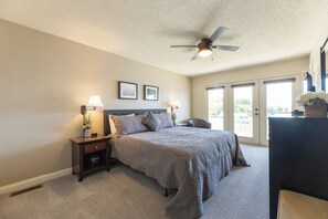 1 室のベッドルーム、アイロン / アイロン台、WiFi (無料)、ベッドシーツ