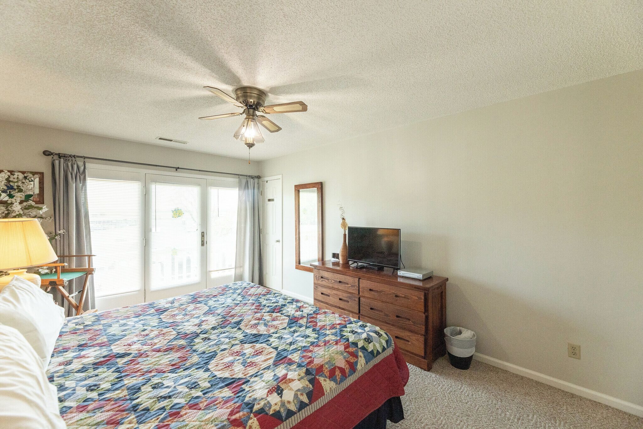 One Bedroom Harbor View Condo - Kentucky Lake