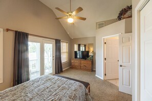 2 soverom, strykejern/-brett, wi-fi (inkludert) og sengetøy