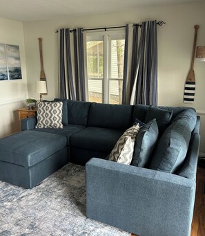 TV, fireplace, DVD player