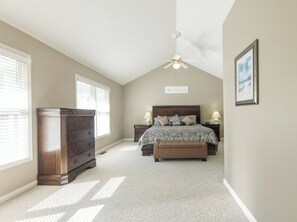 3 quartos, ferros/tábuas de passar roupa, Wi-Fi de cortesia