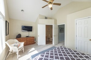 3 sovrum, strykjärn/strykbräda, internet och sängkläder