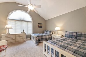 2 Schlafzimmer, Bügeleisen/Bügelbrett, Internetzugang, Bettwäsche