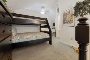 2 chambres, fer et planche Ă repasser, accĂšs Internet, draps fournis