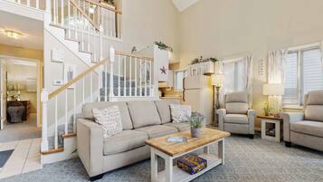 TV, fireplace, DVD player