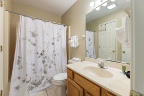 Shower, hair dryer, towels - Two Bedroom Bayside Condo (Grand Rivers)
