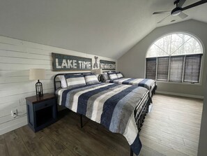 2 chambres, fer et planche à repasser, accès Internet, draps fournis