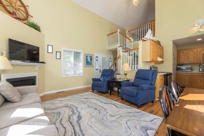 TV, fireplace, DVD player