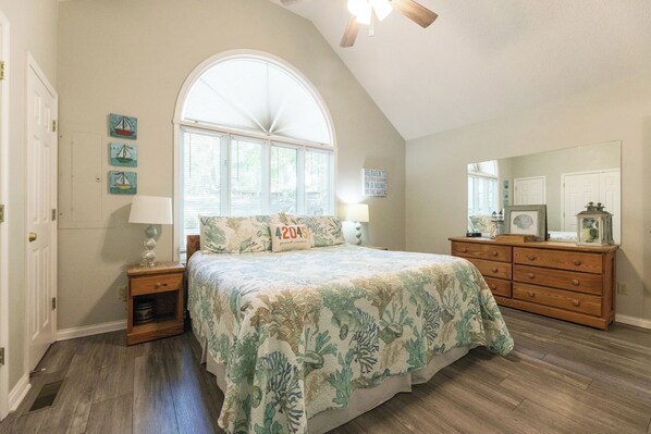 1 habitación, tabla de planchar con plancha, internet y ropa de cama 