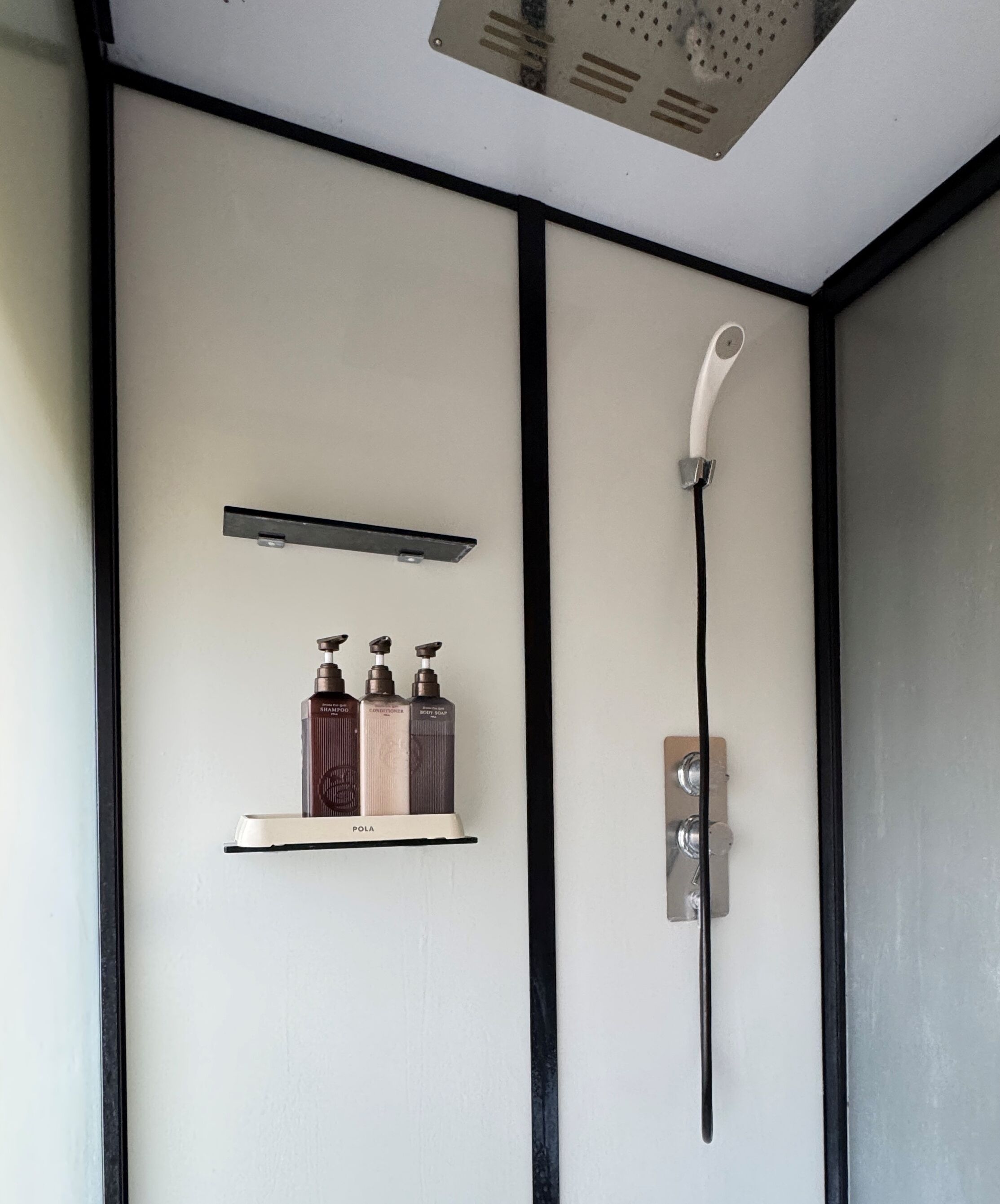 Room, Non Smoking | Bathroom shower