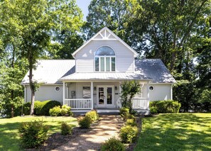 Exterior - Four Bedroom Yacht Condo (Grand Rivers)