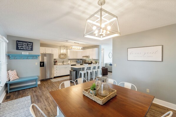 Interior - Four Bedroom Yacht Condo (Grand Rivers)