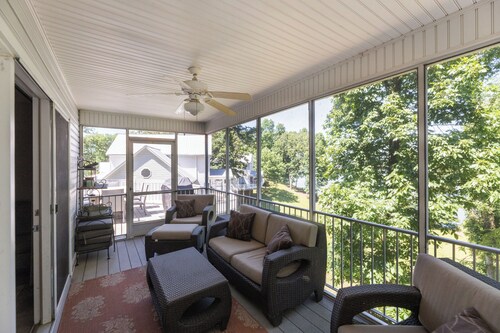 Four Bedroom Yacht Condo