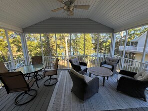 Outdoor dining - Four Bedroom Yacht Condo (Grand Rivers)