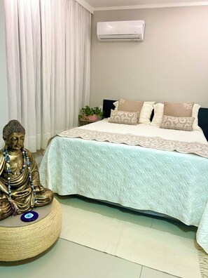 1 slaapkamer, een strijkplank/strijkijzer, wifi, beddengoed