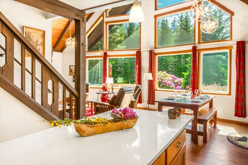 Cottonwood Chalet in Packwood