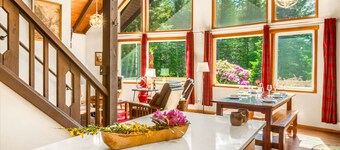 Cottonwood Chalet in Packwood