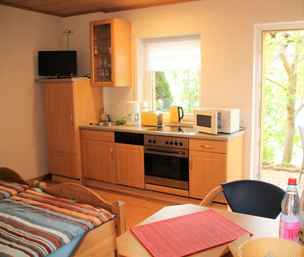 1 camera, Wi-Fi, lenzuola