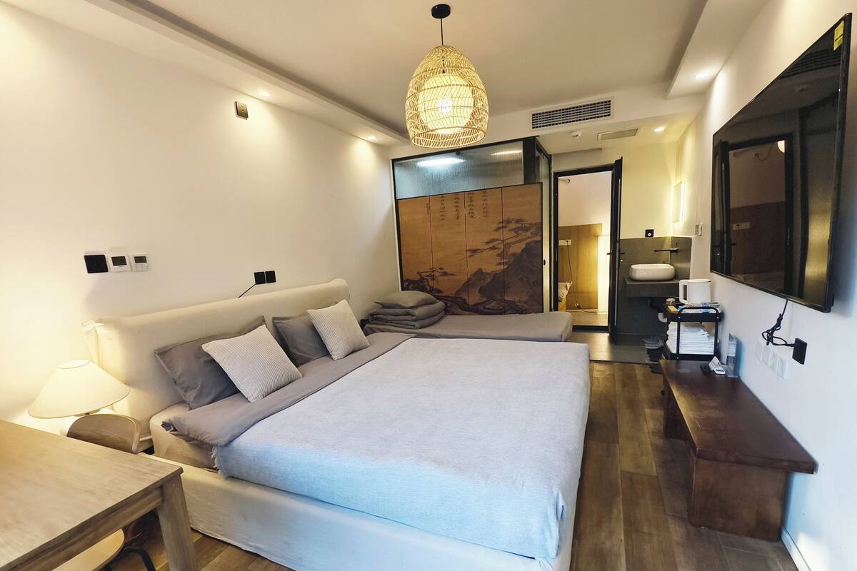 Vierbettzimmer, Mehrere Betten | Kostenloses WLAN, Bettwäsche