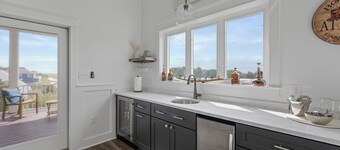 1903 S Bayshore - "Bourbon At Seven"