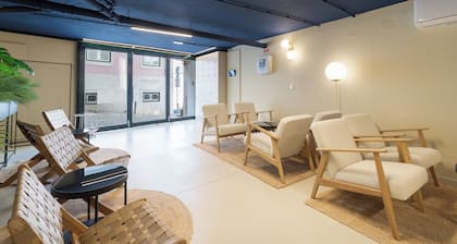Lapa Diplomatic Suite&Flat by FeelLisboa