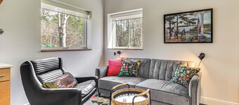 Porch w/ Swing & Kayaks: Rural Mississippi Retreat