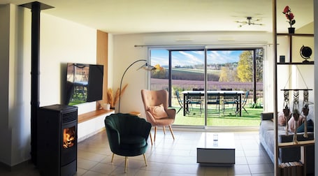 Smart TV. Spacious House | Ideal for Families & Friends | Montélimar