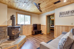 Rumah (6 Bedrooms) | Interior