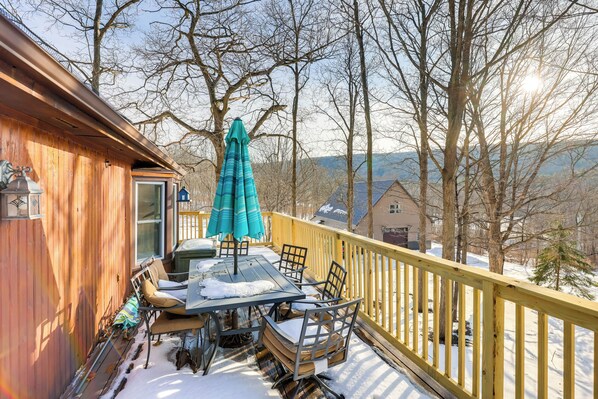 House (6 Bedrooms) | Interior