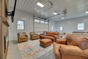 Rumah (6 Bedrooms) | Interior