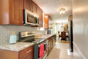 House (3 Bedrooms) | Interior