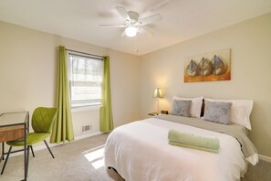 House (3 Bedrooms) | Interior