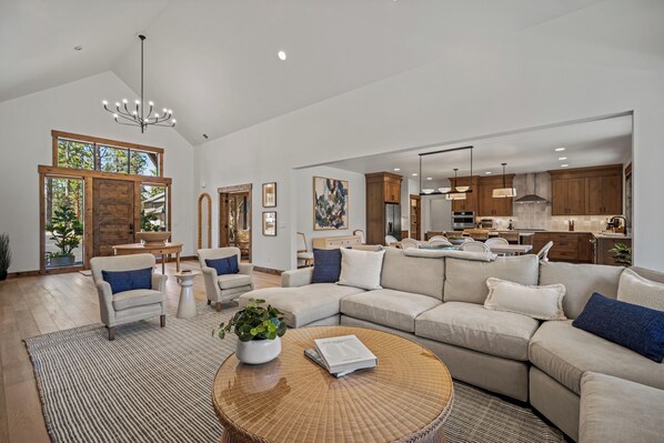 TV, fireplace, table tennis