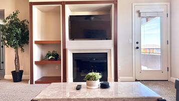 Apartment | 1 bedroom, Internet