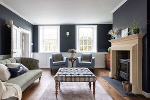 House | 5 bedrooms, Internet - Country Retreat - Sleeps 14 - Large Garden (Emsworth)