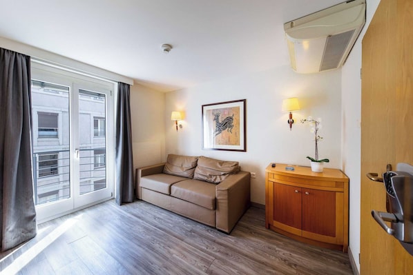 Apartment | Living area - Appartement Moderne - Ac-1br-4p- Geneve (Geneva)