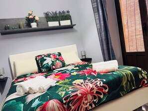 2 slaapkamers, een strijkplank/strijkijzer, wifi, beddengoed
