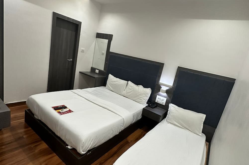 HOTEL ROYAL PALACE