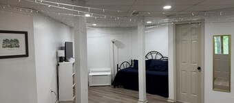 Touchdown Stay! Cozy 2BR Near UGA & Downtown Athens