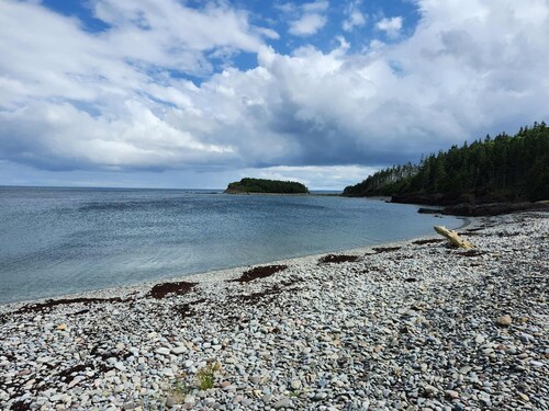 Behie House - charming home on the Strait of Canso