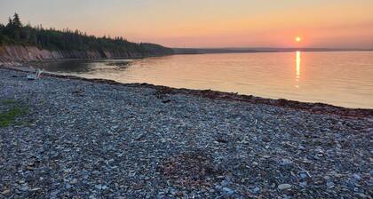 Behie House - charming home on the Strait of Canso