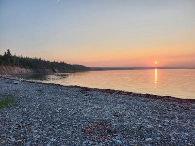 Behie House - charming home on the Strait of Canso