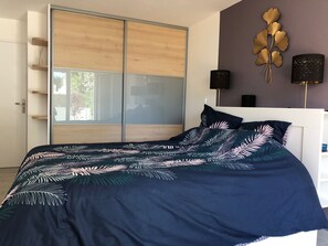 4 bedrooms, free WiFi
