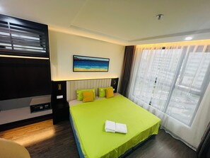 Luxury Apartment, Beach View | 2 bedrooms, blackout drapes, soundproofing, iron/ironing board - Sapphire Homestay Ha Long Bay (Ha Long)