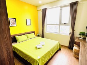 Luxury Apartment, Beach View | 2 bedrooms, blackout drapes, soundproofing, iron/ironing board - Sapphire Homestay Ha Long Bay (Ha Long)