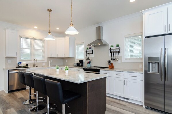 Fridge, microwave, oven, stovetop - Sea Ray: New 4 Bed, 3 Bath Duplex Townhome with Elevator (Carolina Beach)