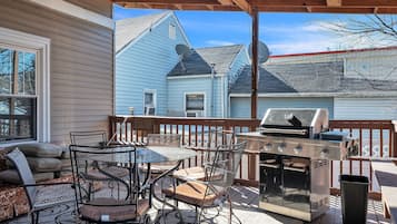 House, 4 Bedrooms | Outdoor dining